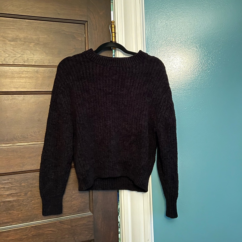 Aritzia Black knit super comfy sweater